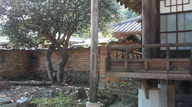 Goseong Choi Pilgan'S Old House Hotell Exteriör bild