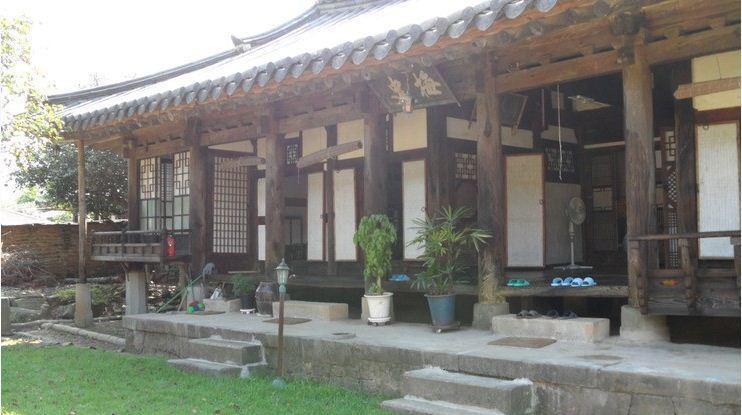 Goseong Choi Pilgan'S Old House Hotell Exteriör bild