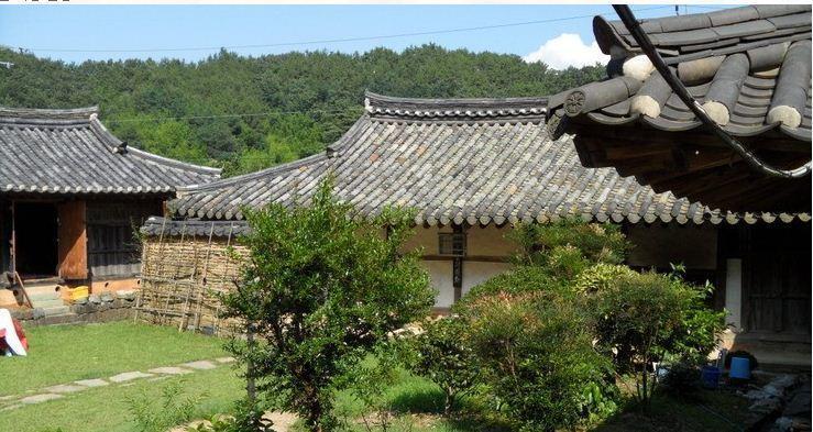 Goseong Choi Pilgan'S Old House Hotell Exteriör bild
