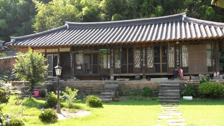 Goseong Choi Pilgan'S Old House Hotell Exteriör bild