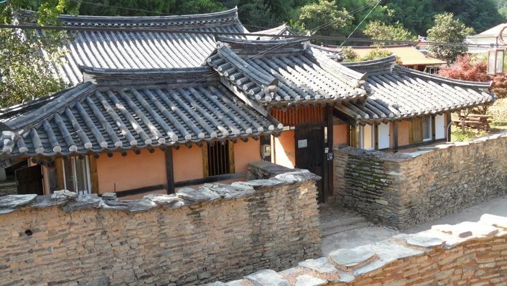 Goseong Choi Pilgan'S Old House Hotell Exteriör bild