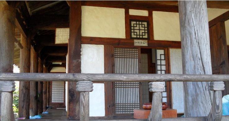 Goseong Choi Pilgan'S Old House Hotell Rum bild